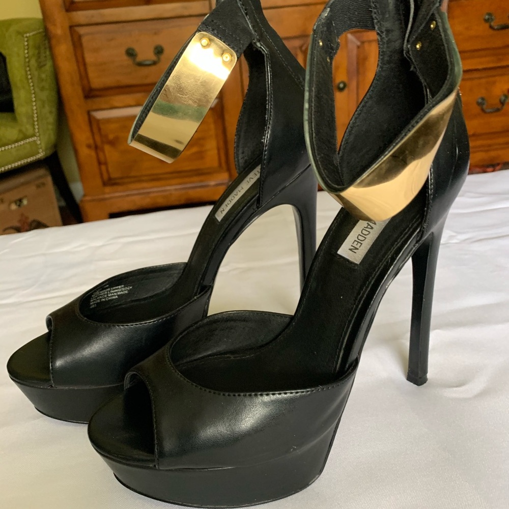 Black Peep Toe Platform - image 3